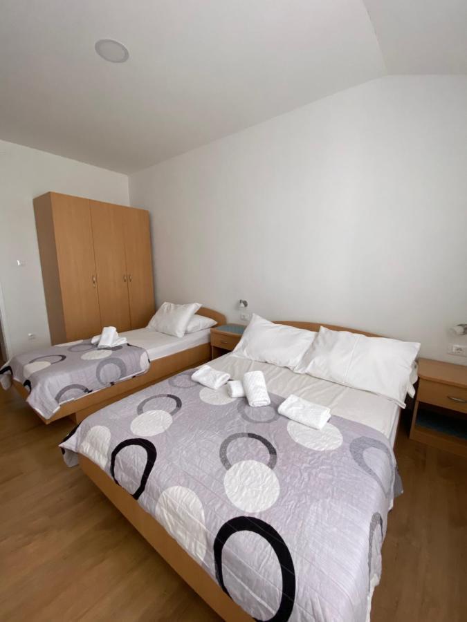 Apartmani Mare 巴什卡沃达 外观 照片